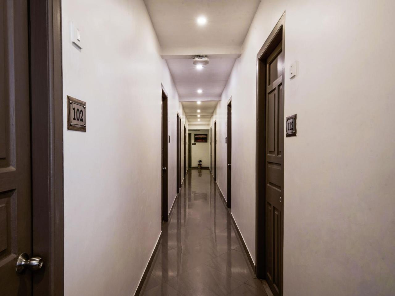 Hotel Indiana Shillong Buitenkant foto